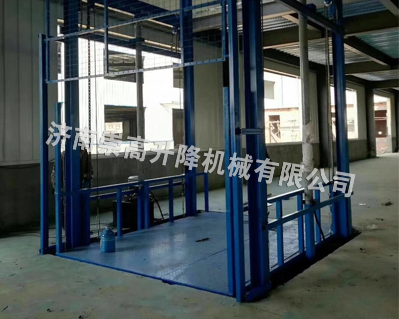 升降貨梯